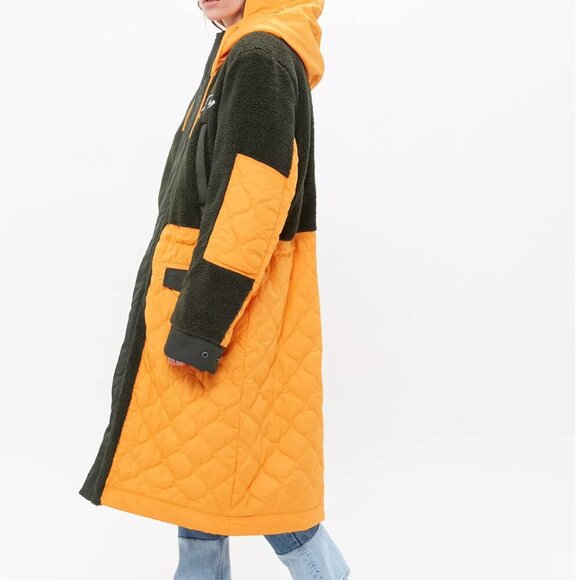 Nike Sportswear Mixed Media Sherpa Parka Coat in Orange Dark Green Medium - Picture 2 of 9